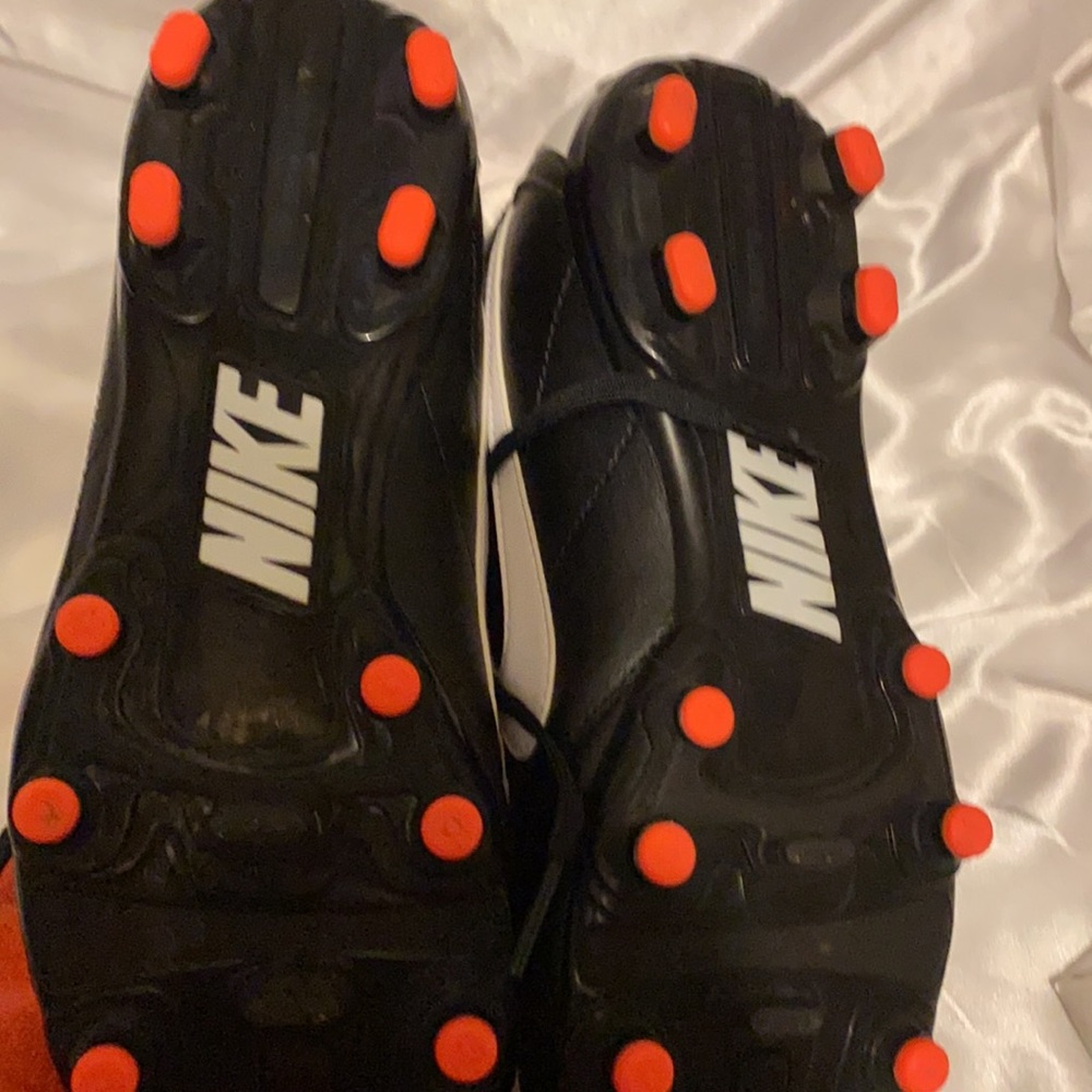 New Nike cleats - Picture 6 of 9